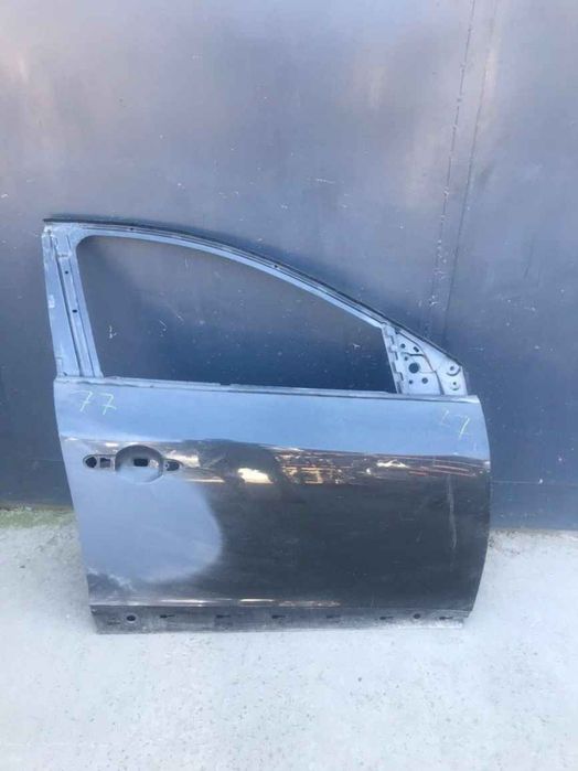 Renault (RVI) Megane 3 08-15 двері перед R DR0077 801003986R