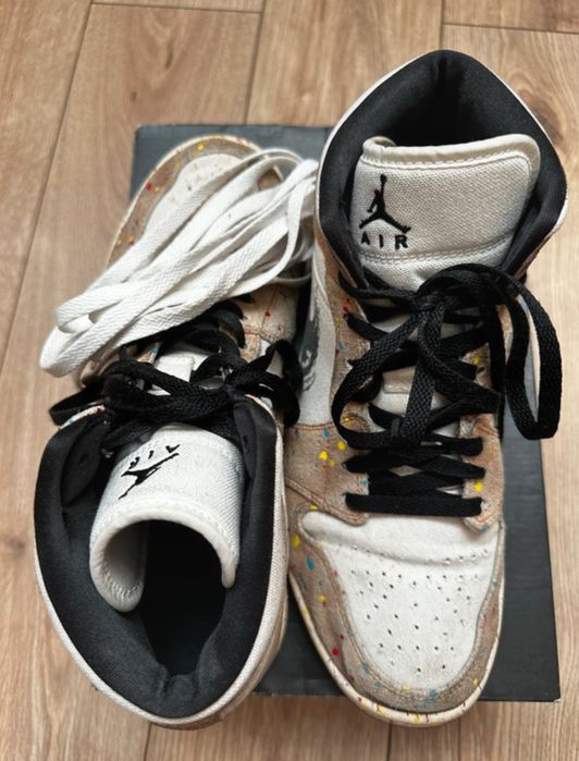 Nike Air Jordan 1 MID SE