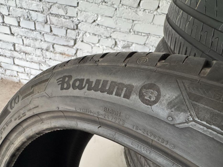 Літні шини Barum 295/35 R21 XL