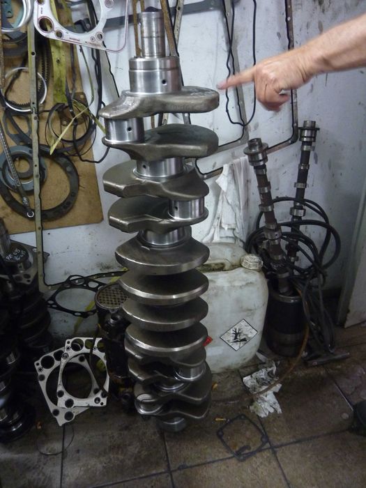 Wał korbowy silnika Cummins L10 L11   oraz  inne  części