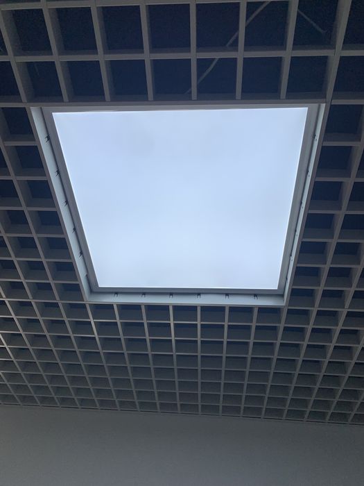 Led 60x60cm para loja
