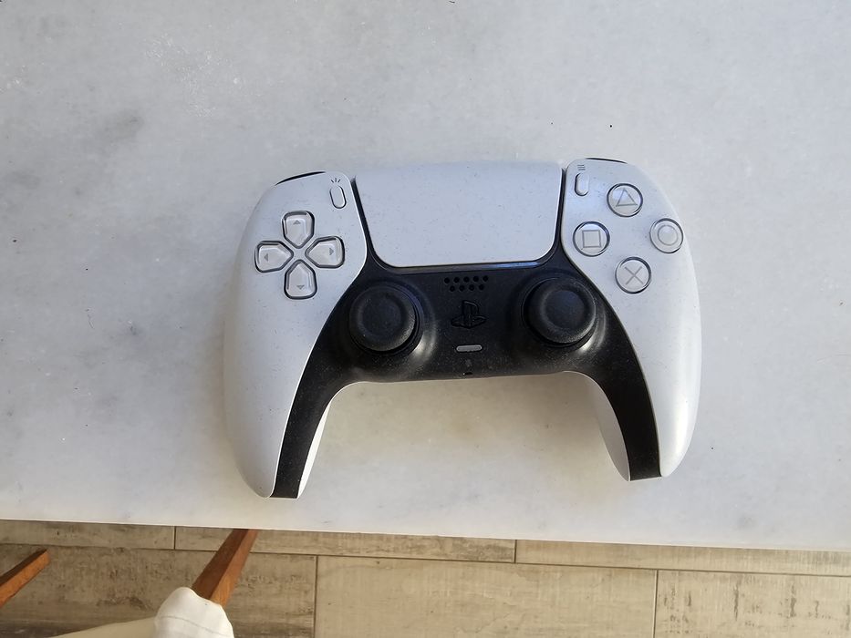 Playstation 5 +Extras