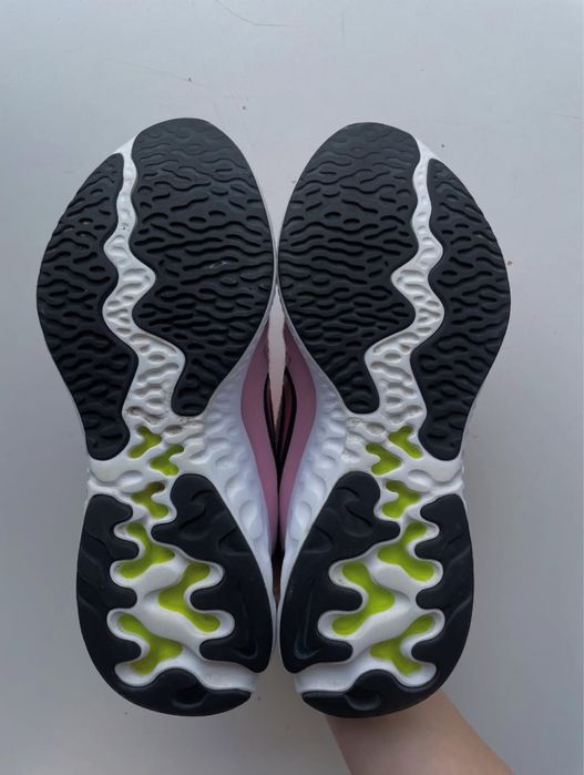 кросівки Nike Renew Run 2 Elemental Pink