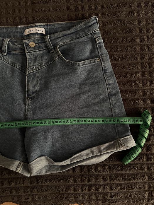 Жіночі дзинсові шорти