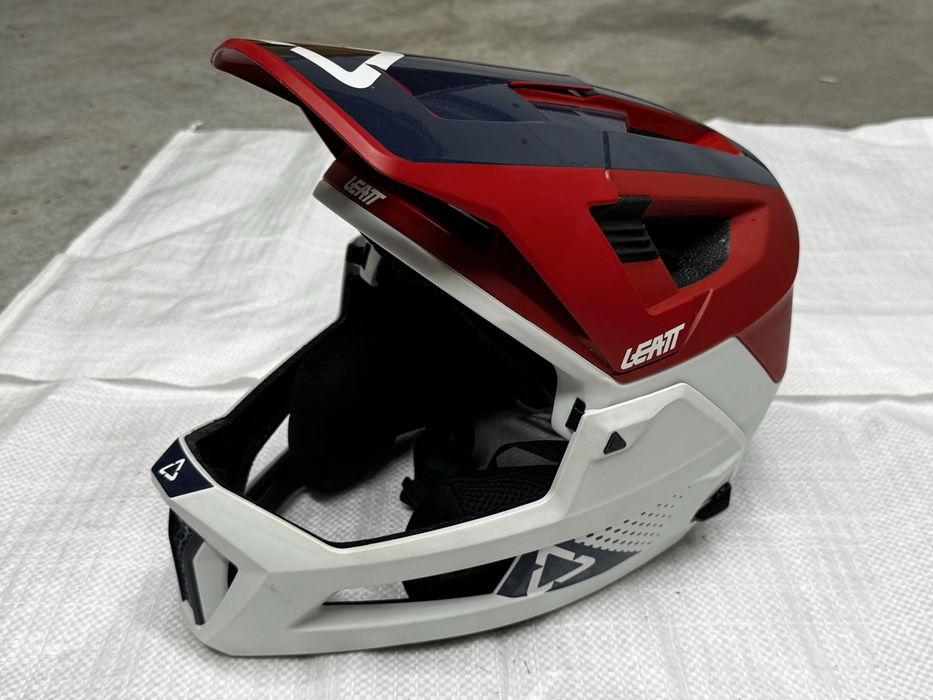 LEATT MTB Enduro 4.0 Full Face M 55-59 cm odpinana szczęka Enduro DH