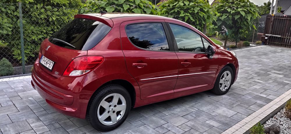 Peugeot 207 1.4 benzyna, lift. Zadbany.