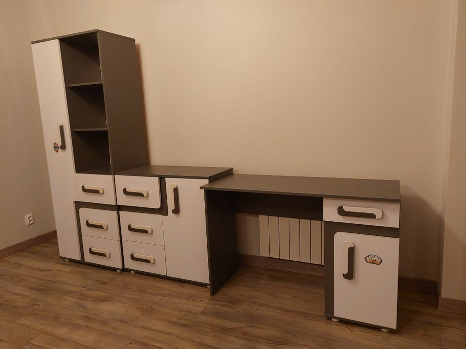 Sprzedam komplet mebli