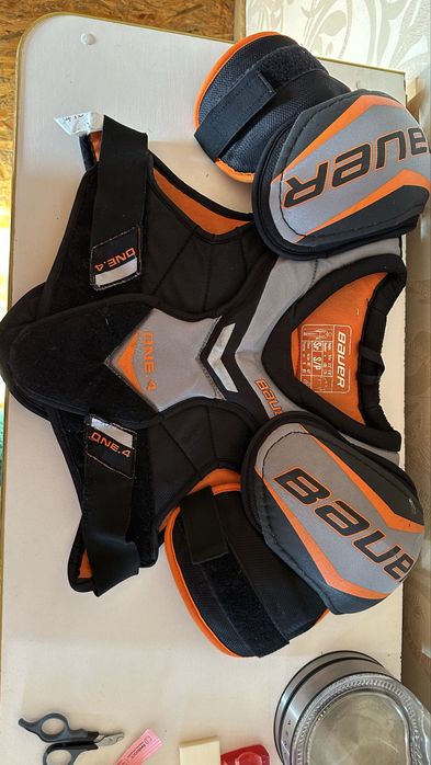 Нагрудник хокейний bauer підлітковий