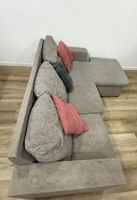 Sofá com chaise long