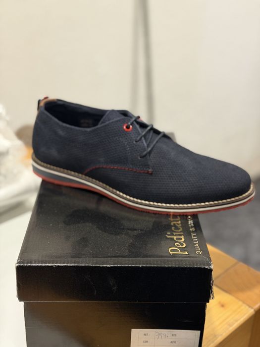 Sapato em pele marca pedicaty