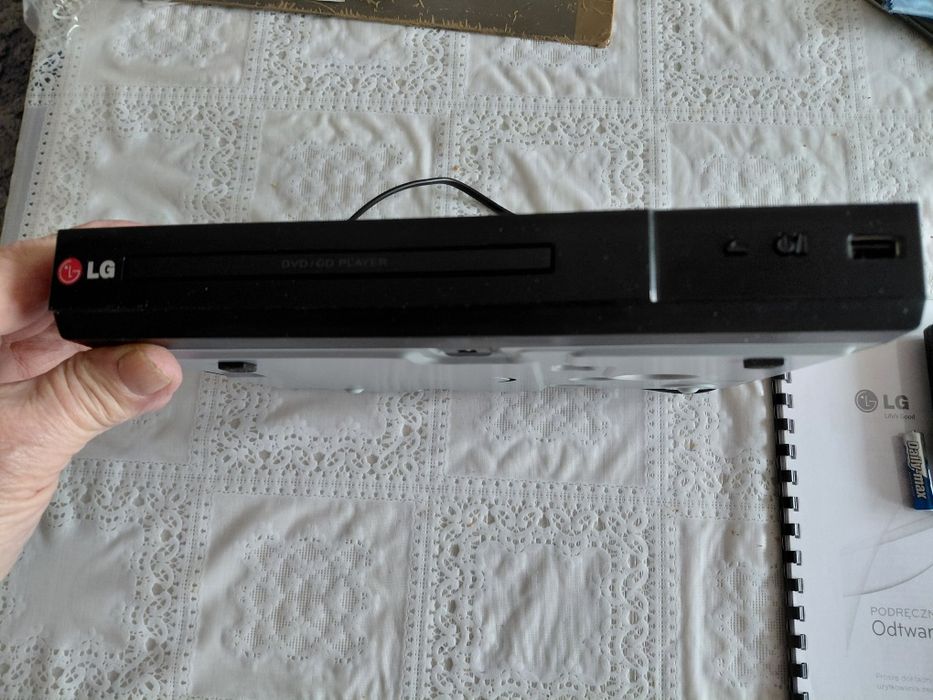 DVD LG DP 132 w pudełku +pilot