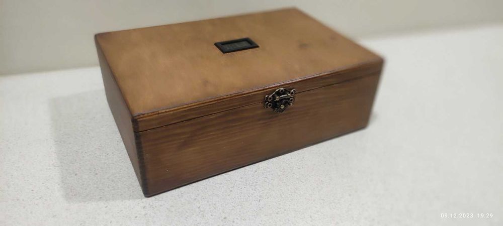 Продам контейнер(коробку,ящик) для хранения из дерева 20*30*10