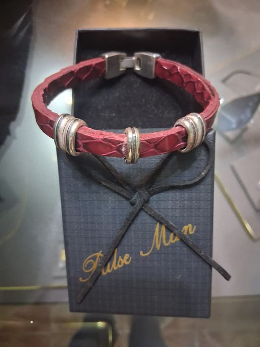 Sapatos em pele+pulseira+cinto