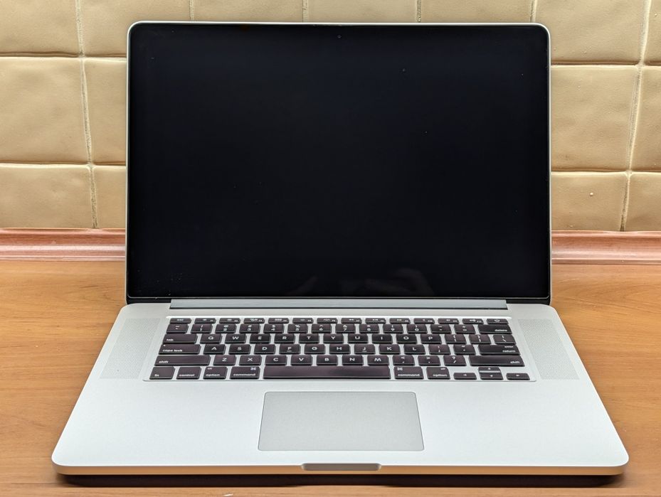Apple Macbook Pro A1398, 15", i7, 16 RAM, 512 SSD
