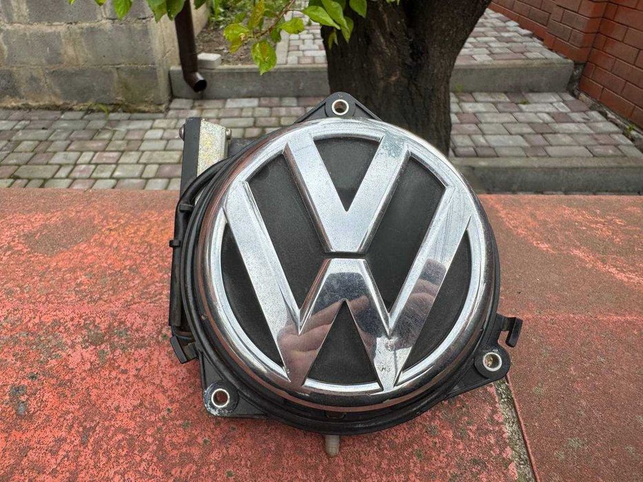 Оригінальна камера \ кнопка багажника на passat b7 \ golf. 3ae827469a