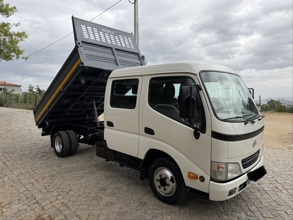 Toyota Dyna 250 Tribasculante 2006