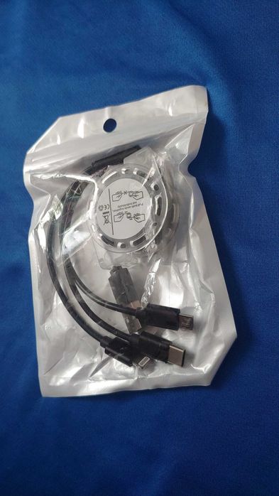 Универсальный зарядный кабель на 3 вида зарядок Рулетка походный новый