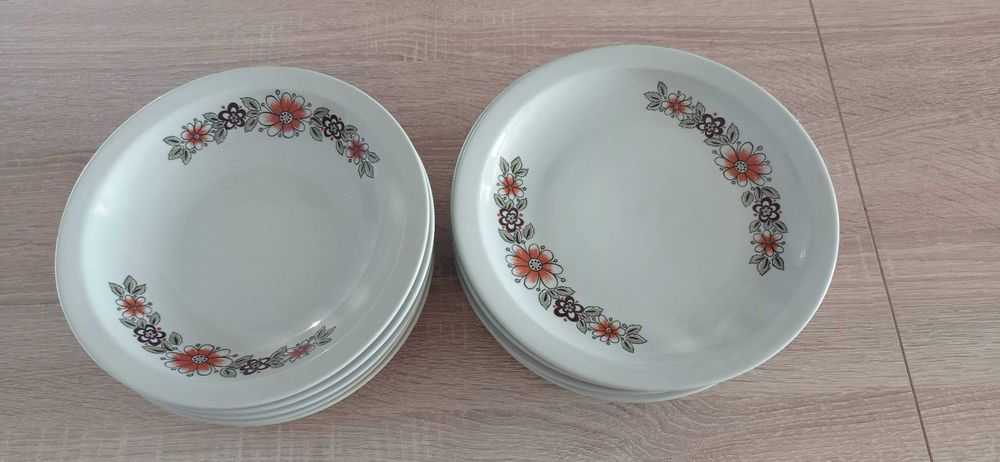 Zestaw talerzy płaskie i głębokie 6 szt. Wawel PRL