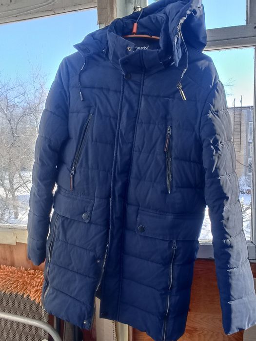 Продається зимова куртка розм 50