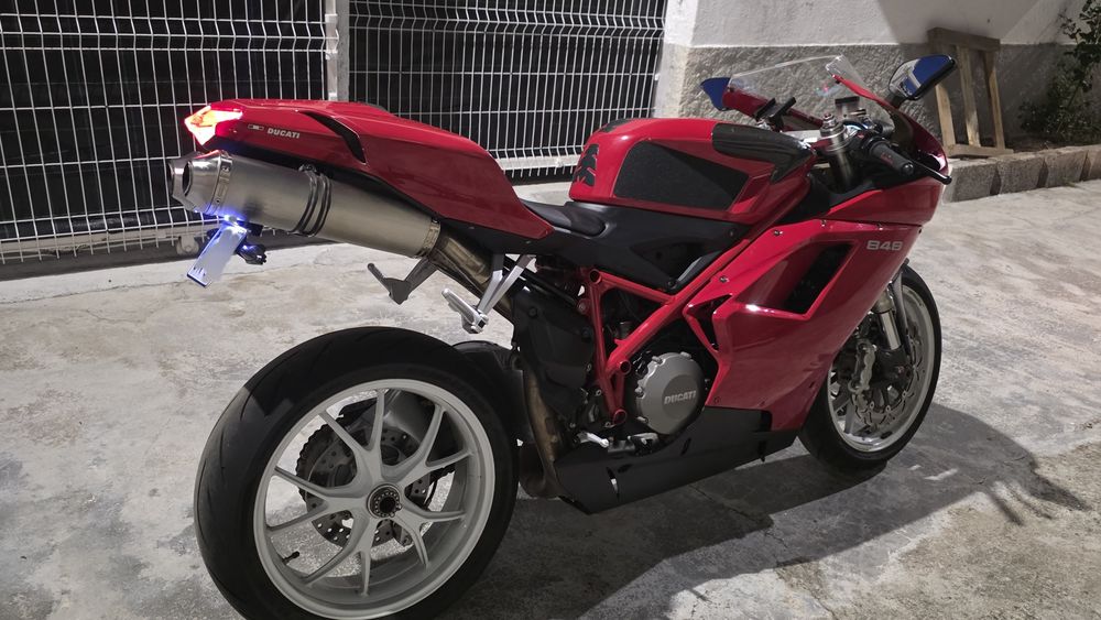 Ducati 848 Bom Estado