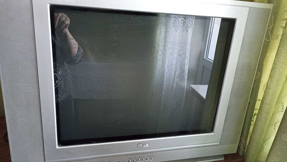 Телевизор LG RT-21FD15V (БУ)