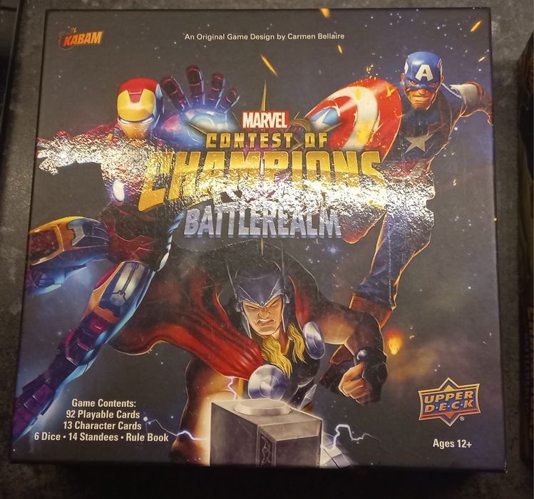 Jogo de tabuleiro MARVEL