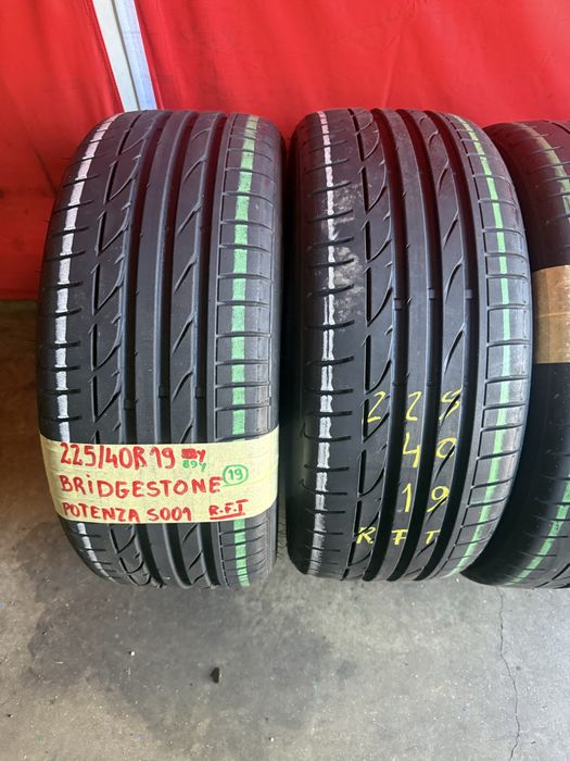 Pneus RFT 225/40/19 +255/35/19 Bridgestone todos Iguais Impecaveis