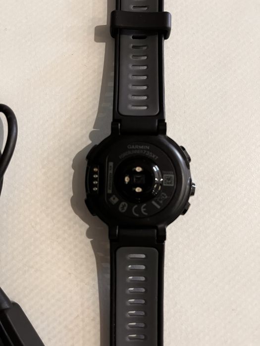 Garmin 735XT em muito bom estado