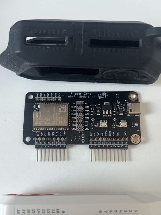 Flipper zero z płytką wi-fi jak Nowy