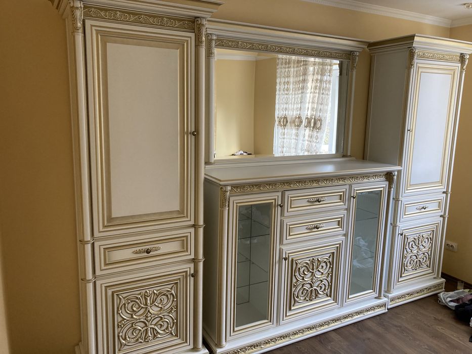 Меблі вітальня кабінет