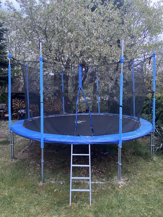 Trampolina ogrodowa