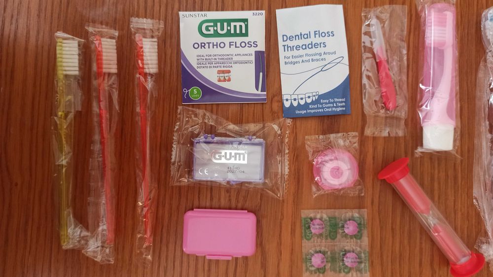 Zestaw ortodontyczny w kosmetyczce