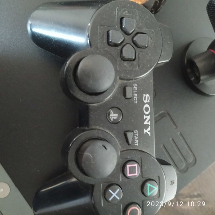 Ps3, dwa pady, kontroler move, kamera. 14 gier
