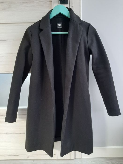 klasyczny czarny płaszcz Zara S