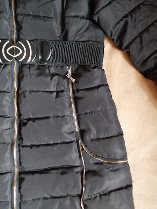 Damski płaszczyk z kapturem