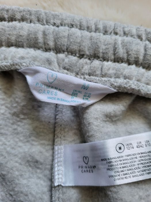 Szare spodnie dresowe cargo 40/42 uniseks ze ściągaczami Primark
