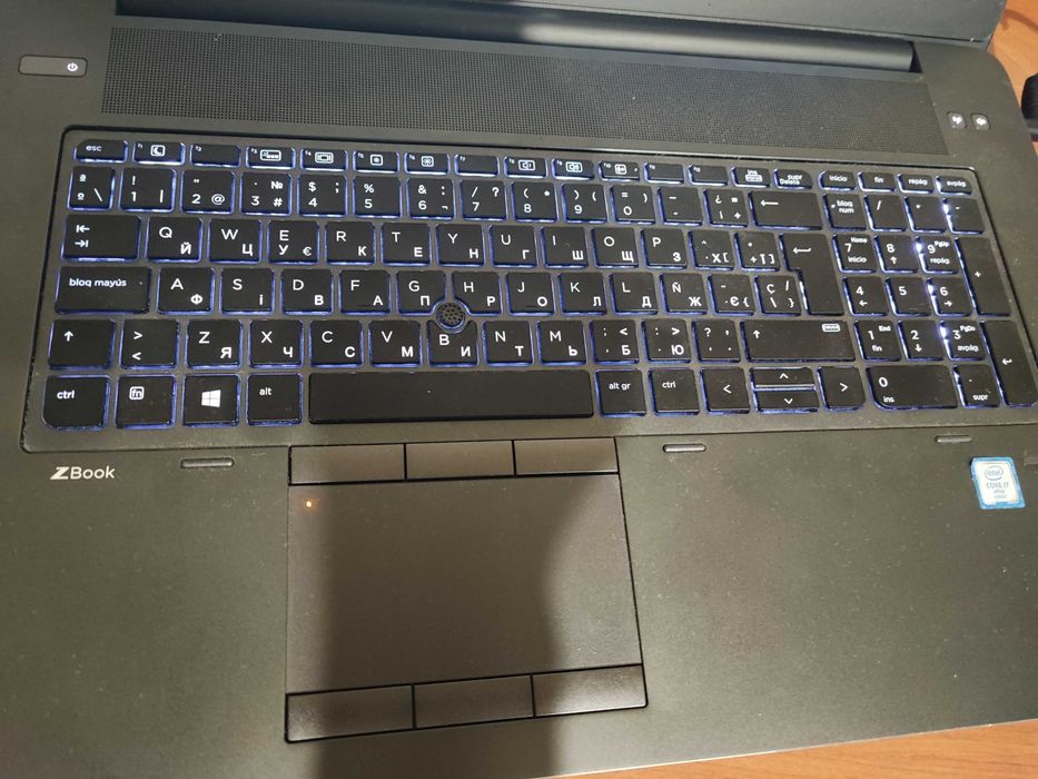 Ноутбук HP zBook 17 G3, FHD IPS, i7-6820HQ, 32 GB, M4000M 4 GB