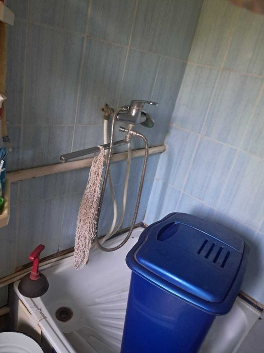 Продам частину будинку на П'ятничанах 0962