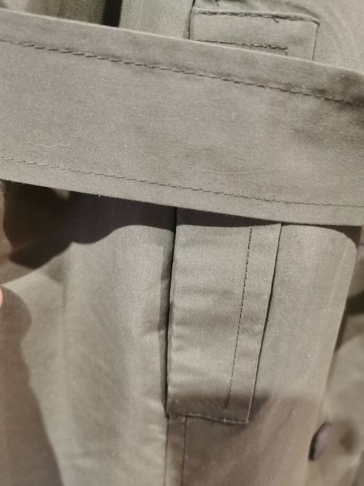 Długi płaszcz trencz na deszczowe dni 42