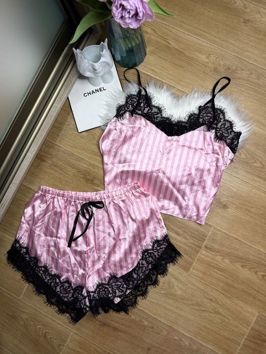 Лот женских вещей , лот жіночого одягу