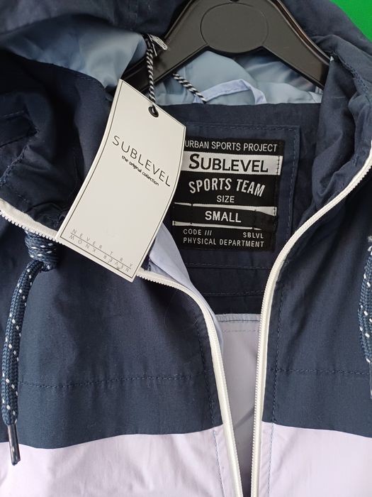 Parker nova tamanho S. 8 euros