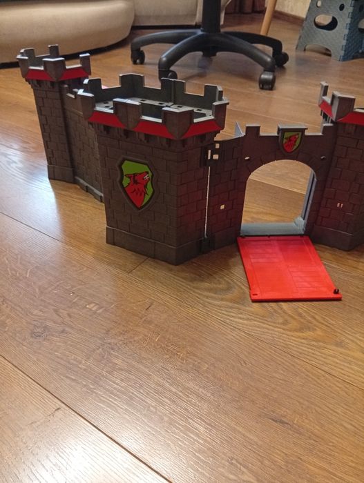 Замок фортецЯ Playmobil