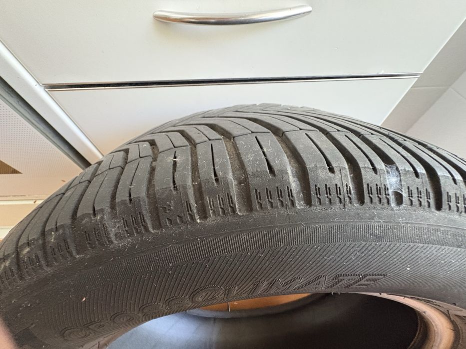Vendo pneus 215/60 r16