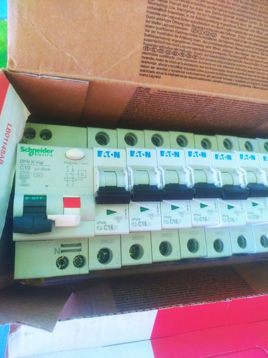 Автоматичні вимикачі легранд тх3 однополюсні та  діфи , Eaton c10,c16
