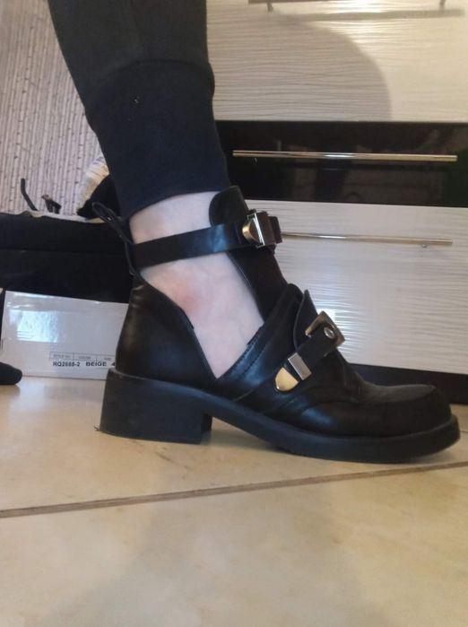 Buty wiosenne czarne