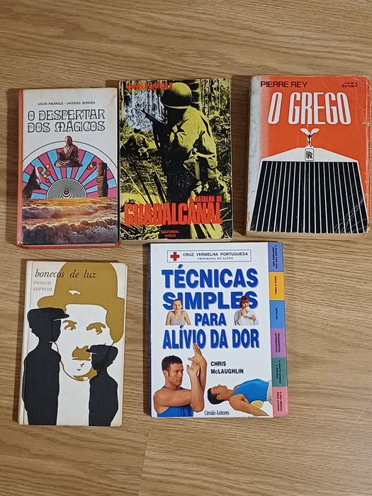 Vários livros antigos