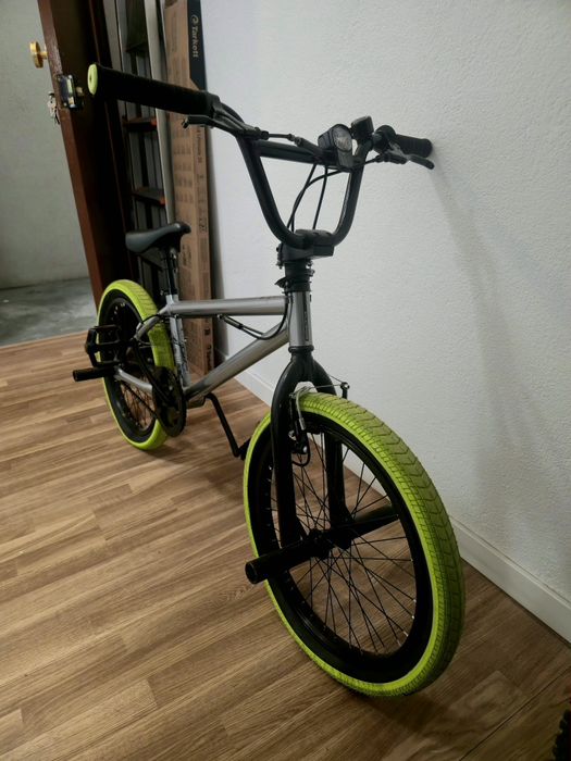 BMX (modelo Wipe 320 / Btwin BMX)