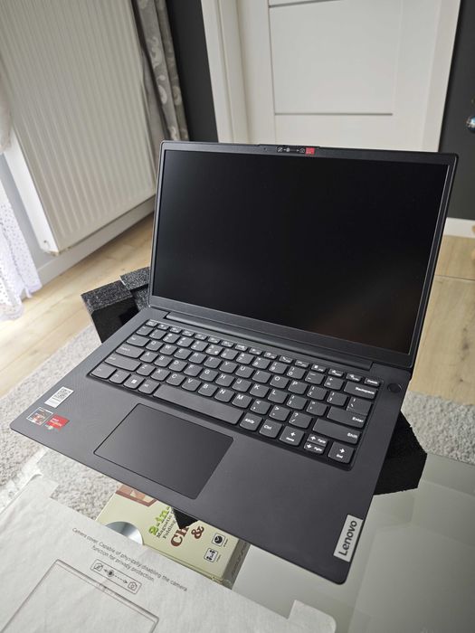 Lenovo V14 G4 Ryzen 5 7520U / 16 GB RAM / 512 GB / W11 / Gwarancja 2l