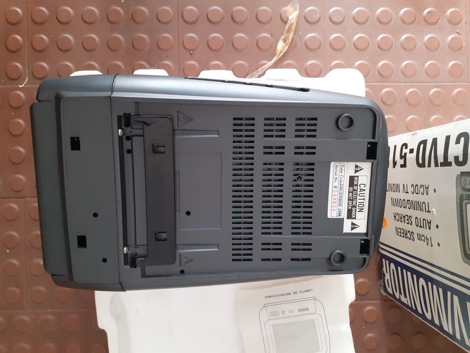 12V Television with Car Cigarette Lighter Adapter and 220V Adapter64298101596034124