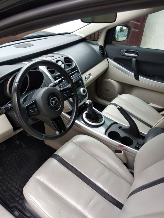 Продам Mazda CX7